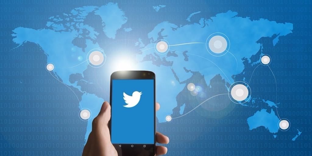 Why Twitter is Better than Other Social Media Website
