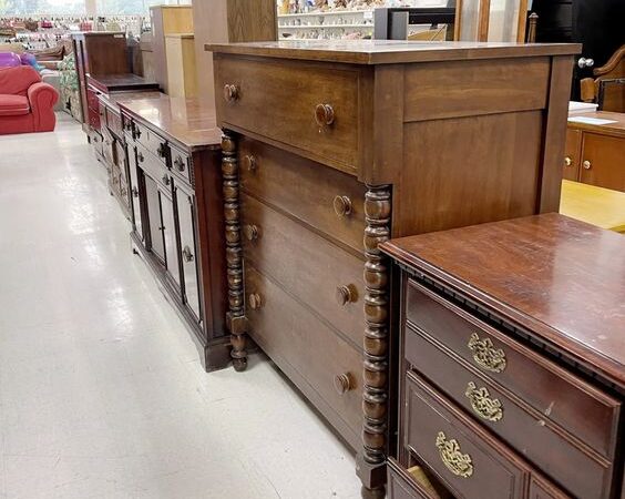 Used Furniture stores langley