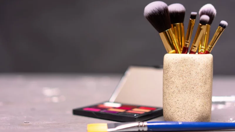 Top 10 Cosmetic Manufacturers in India