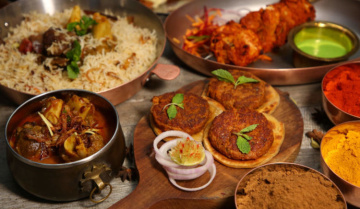 Experience the Flavors of Lucknow at Manas Lifestyle Resort's Food Festival!