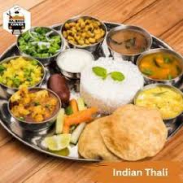 Oder Hot and Delicious Food in Train with Rajbhog Khana
