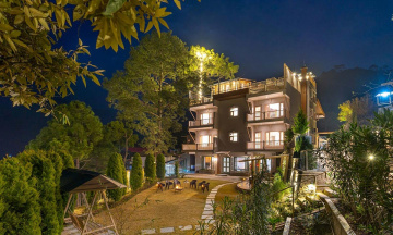 Get Blissful Peace at our 5-Star Villa with Spa in Kasauli