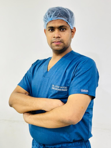 Dr. Nitin Goyal best spine surgeon in Jaipur , micro spine surgeon ,slip disc, back pain