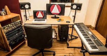 The Red Velvet Recording Room