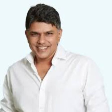 Dr. Muffazal Lakdawala