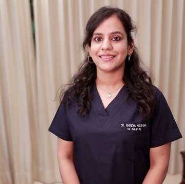 Dr. Shreya Krishna: Best Oral and Maxillofacial Surgeon in Delhi South Delhi | Oral Surgeon & Jaw Surgeon