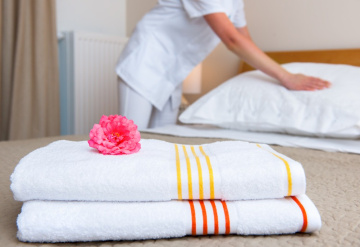 Disposable Towels For Salon And Disposable Bath Towels