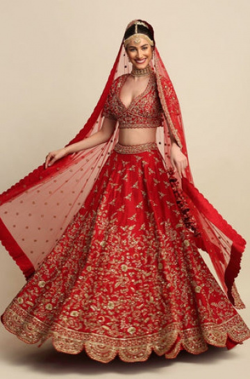 Buy Bridal women Designer Lehengas In Delhi