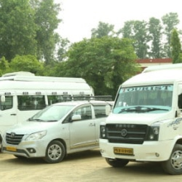 Delhi taxi hire- delhi yatra cab