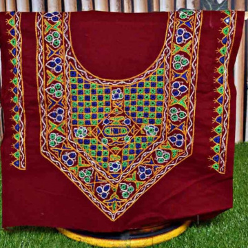 Kutch Hand Embroidery Yoke Online - Sangisathi