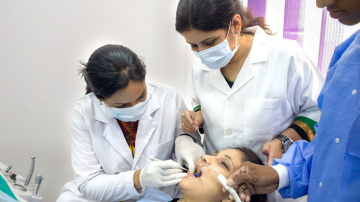 Dentist Consultation Noida