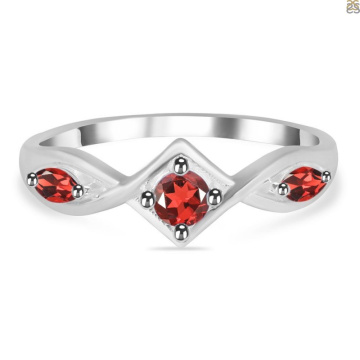 Visit Rananjay Exports to purchase amazing garnet jewelry